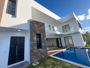 4 Bedroom Villa