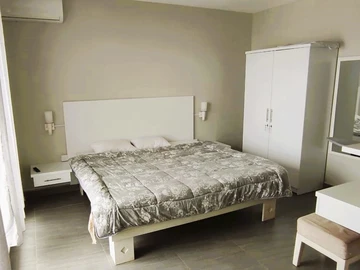 4 Bedroom Townhouse, Duplex