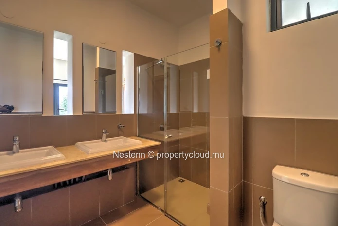 Elegant fully furnished 3-bedroom apartment with stunning views 