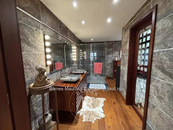 BEAU BASSIN– Bright penthouse with panoramic terrace – 3 bedrooms