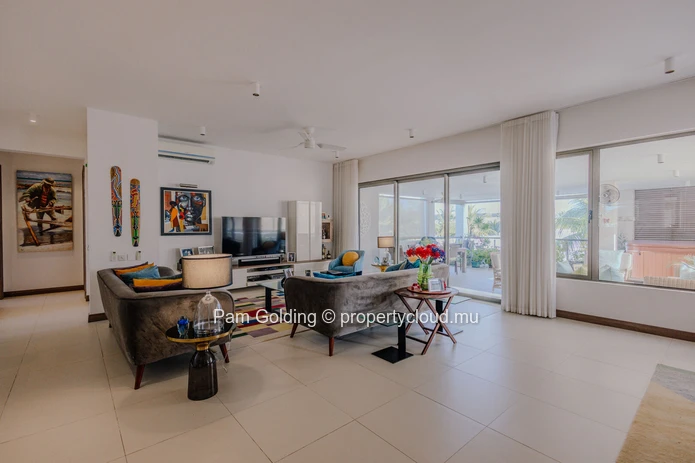 Penthouse de luxe 3 chambres face à la plage à Pereybere – Accès privé à la plage au AO Residences