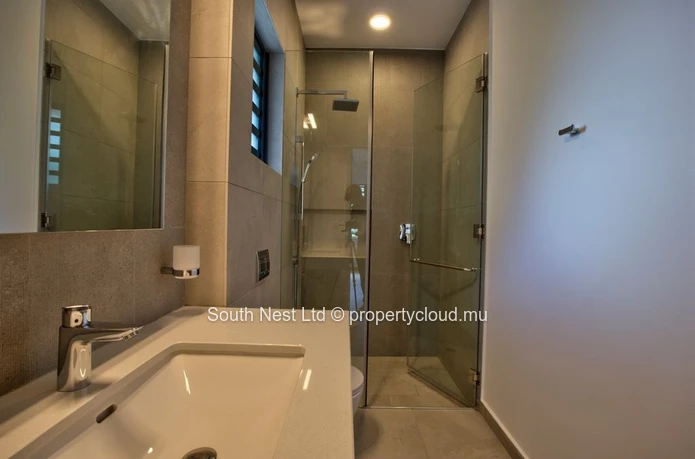 Penthouse élégant entièrement meublé avec piscine privée et vues panoramiques – Nord de l'île Maurice