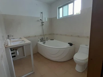 7 Bedroom House