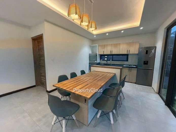 À Vendre | Maison Neuve De 4 Chambres | À 5 Minutes À Pied Du Jardin Balfour | Beau-Bassin