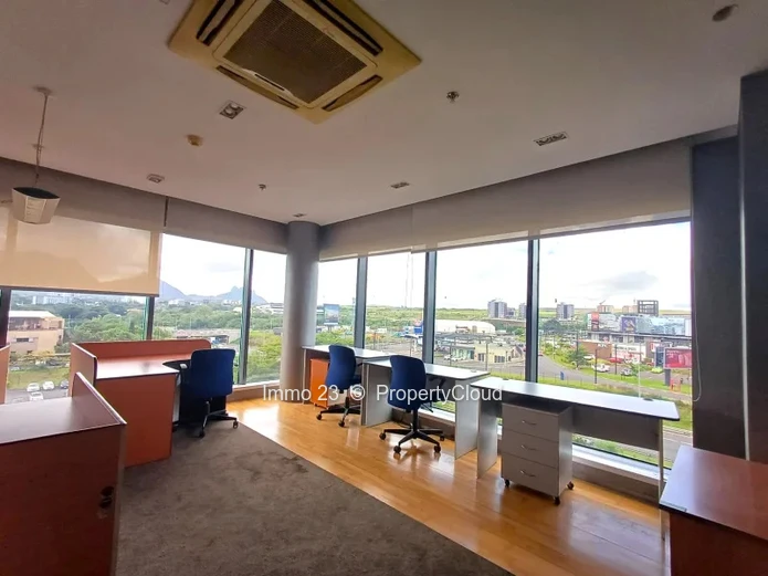 Bureau - 355m2 - Eb00e8ne - Ref. BU99959LO