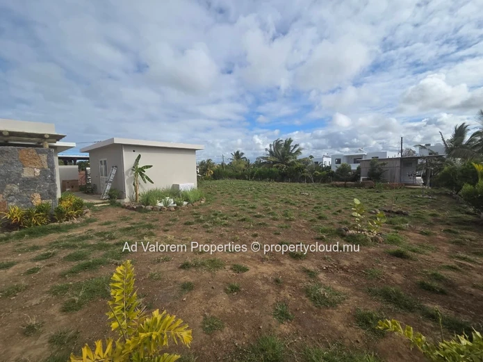 Maison 4 chambres avec piscine et grand jardin à louer à Calodyne