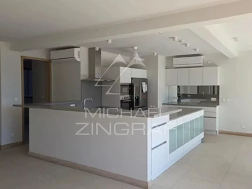 3 Bedroom Townhouse, Duplex