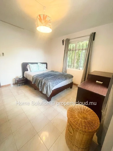 3-Bedroom Ground-Floor Apartment with Terrace and Garage Near Péreybère Beach