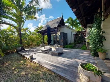 6 Bedroom Villa