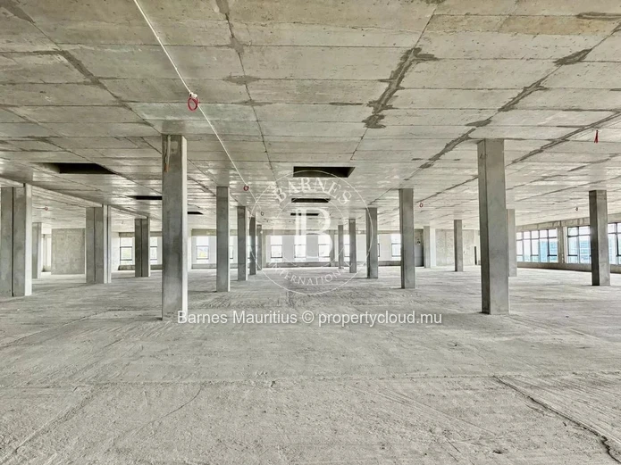 PORT LOUIS - Office Space - 1,500 m²