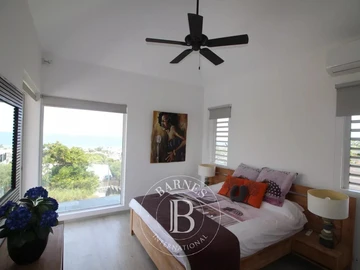 7 Bedroom House