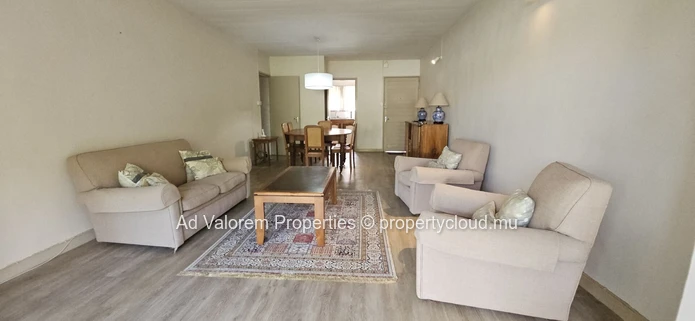 Appartement spacieux de 3 chambres à louer à Curepipe