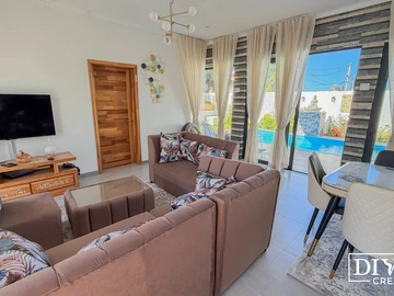 4 Bedroom Villa