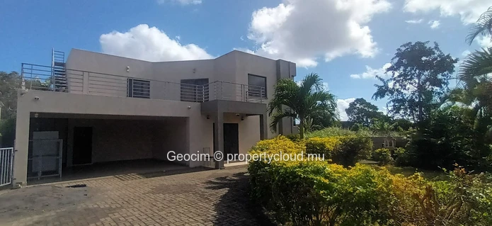 Ebene fully furnished 4 bedrooms house. Terrace. Garage. Freehold plot of land 509 sqm. (Sole Mandate)