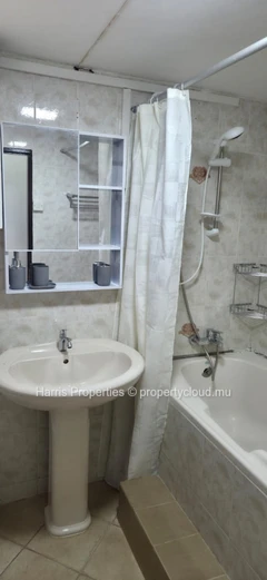 Magnifique maison de 3 chambres entièrement rénovée à louer – Péreybère