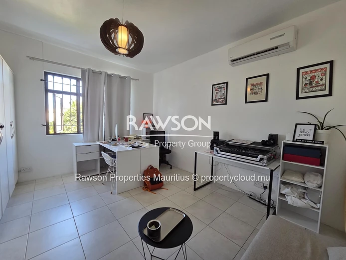 Propriété Avec 2 Villas | 4 Chambres + 3 Chambres | Piscine | Pereybere