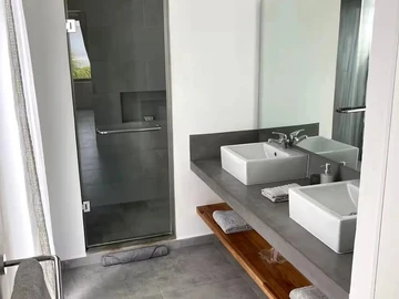 3 Bedroom Townhouse, Duplex