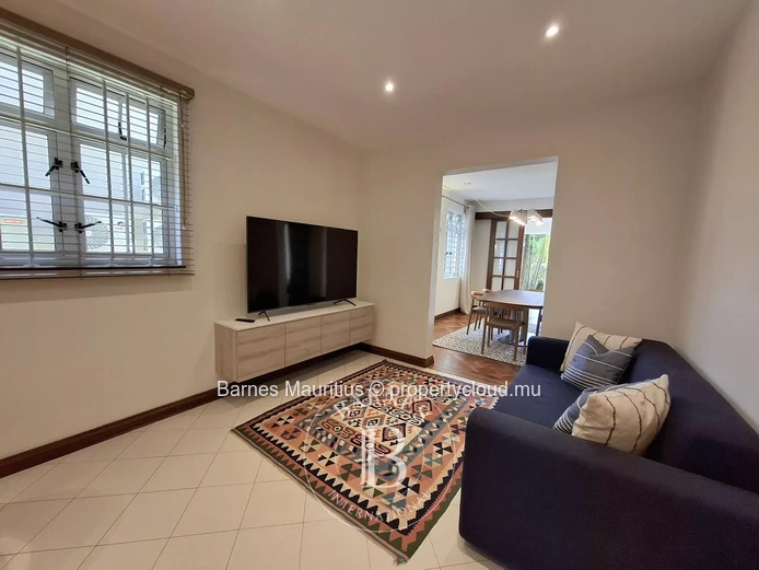FLOREAL - Renovated duplex with garden - 282 m²
