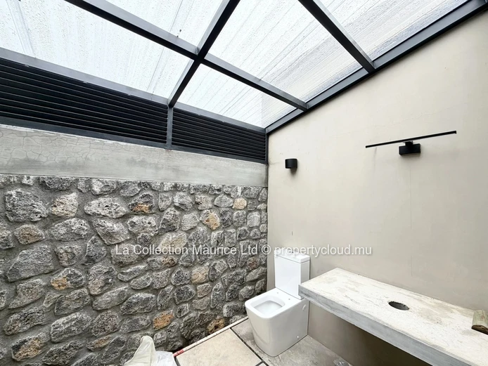 Villa | Tamarin | Close to Schools
