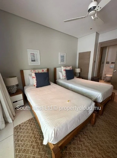 3-bed semi-detached villa in an exceptional prestigious estate. 