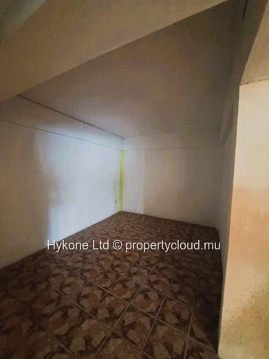 Batiment Commercial En Vente À Vacoas