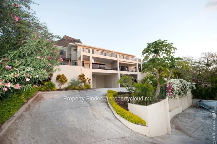 Magnifique Duplex à Tamarin avec Vue Mer – Disponible uniquement pour les Mauriciens