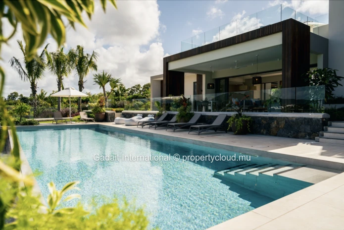 Exceptional Villa in Anahita, Mauritius – Panoramic Views Over Golf and Mountains