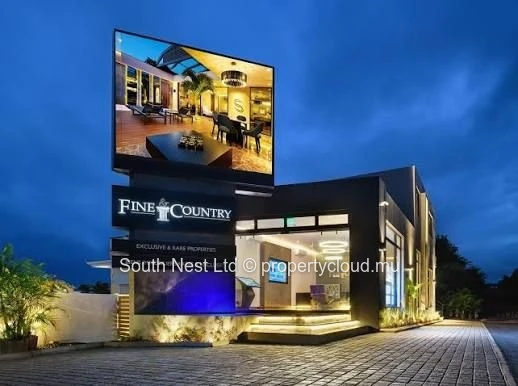 Exceptional Investment in Grand Baie – Modern Luxury Commercial Office Space for Sale 