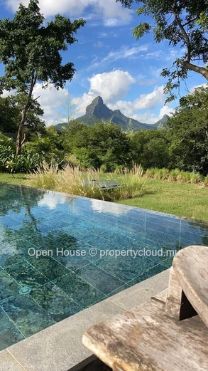 Villa de luxe 5 chambres avec piscine à vendre à Tamarin