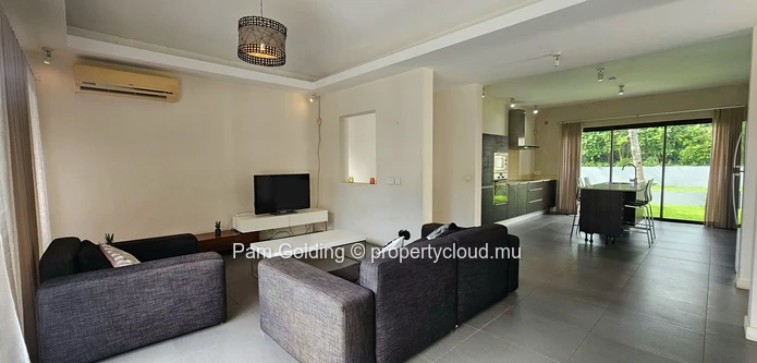 Villa de 4 chambres à vendre à Pereybère, acceptant les animaux | Piscine privée & garage