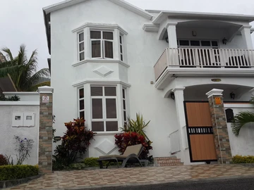 6 Bedroom House