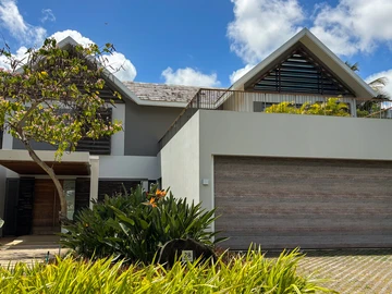 5 Bedroom Villa