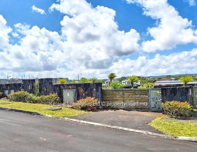 ?? Residential Land for Sale – Aurea Harmony Gated Residence, Hermitage / Côte d’Or