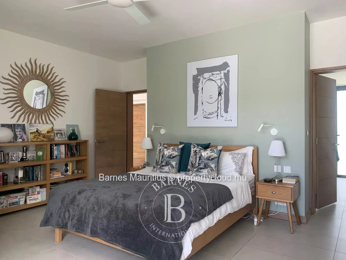 MONT CHOISY – Luxury Contemporary Villa – 4 Bedrooms