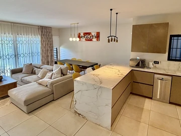 3 Bedroom Townhouse, Duplex