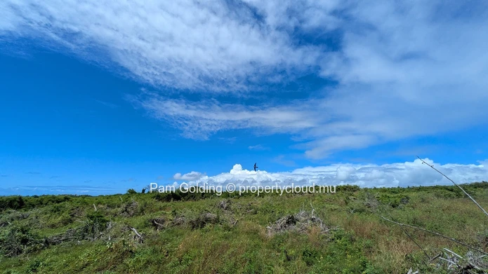 Saint Antoine – Terrain à vendre – Pam Golding Mauritius
