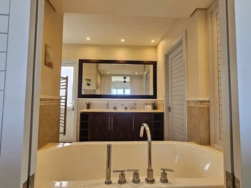 Fully renovated three bedroom Villa 