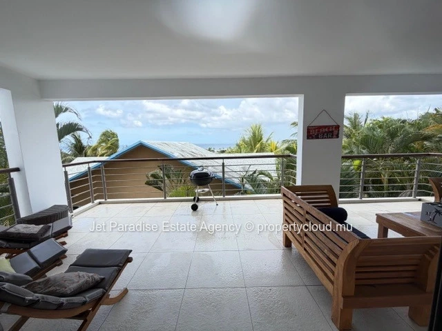Appartement Élégant de 3 Chambres avec Vue Mer – Résidence Sécurisée