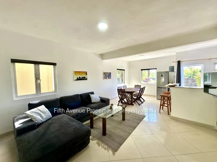 Two-bedroom duplex in a secure residence with swimming pool
