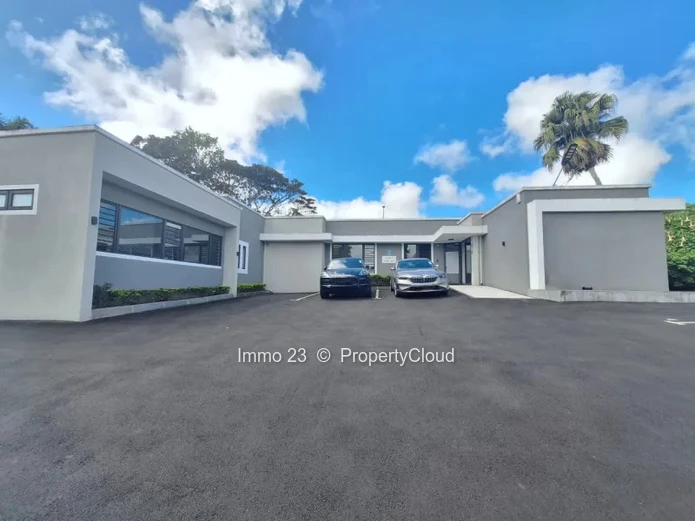Office - 55.4m2 - Curepipe - Ref. BU98645LO