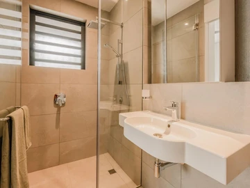 4 Bedroom Apartment