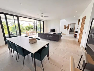 4 Bedroom Villa