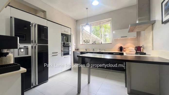 Modern single level house in Curepipe