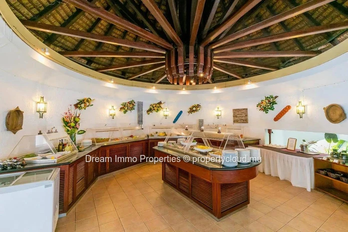 Prestigious 3-Bedroom Penthouse With Beach Access And Hotel Services In Trou Aux Biches – Mauritius