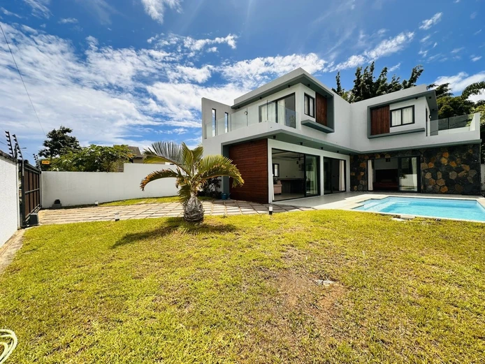 Villa Contemporaine Avec Piscine