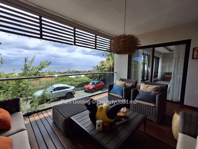Elevated 3-Bedroom Ensuite Apartment in Tamarin - Ocean Views