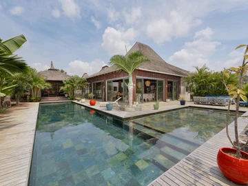4 Bedroom Villa