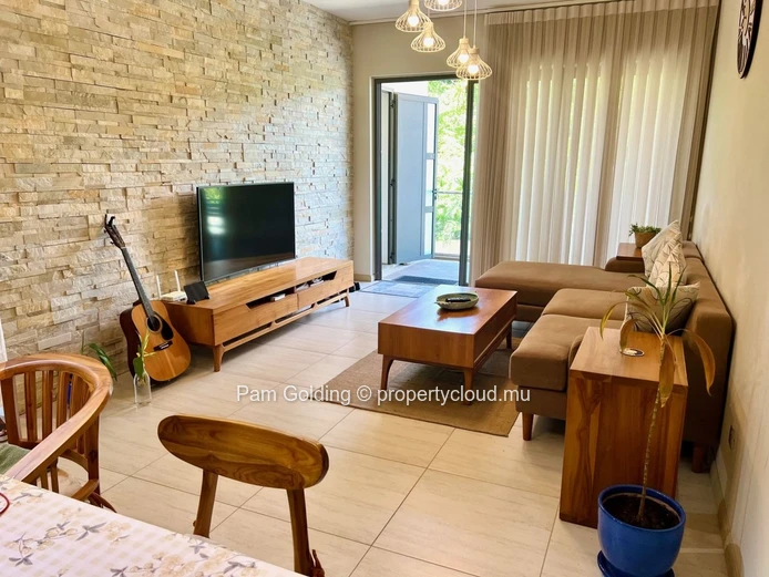New apartment in a new complex in Flic en Flac