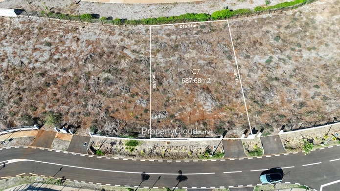 À Vendre | Terrain À Magenta Parkside, Cascavelle | 687.68 M² | Rs 7.7M