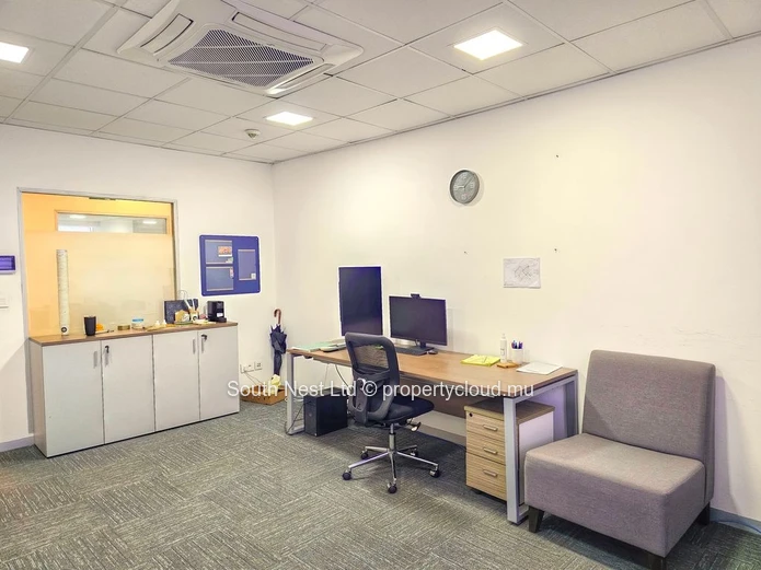 Opportunité d'Investissement – Bureau Commercial Premium à Vendre à Grand Baie